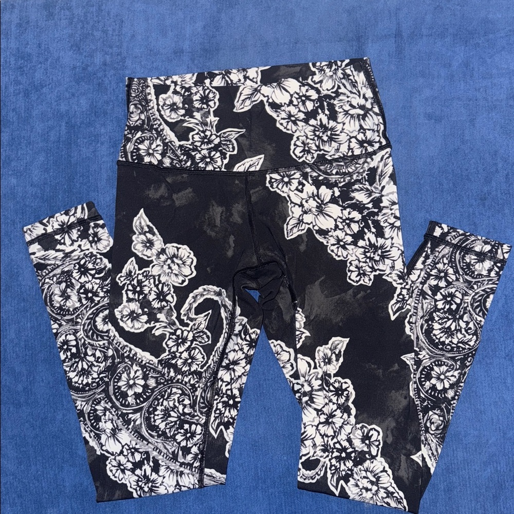 Floral Black and White Lululemon Leggings